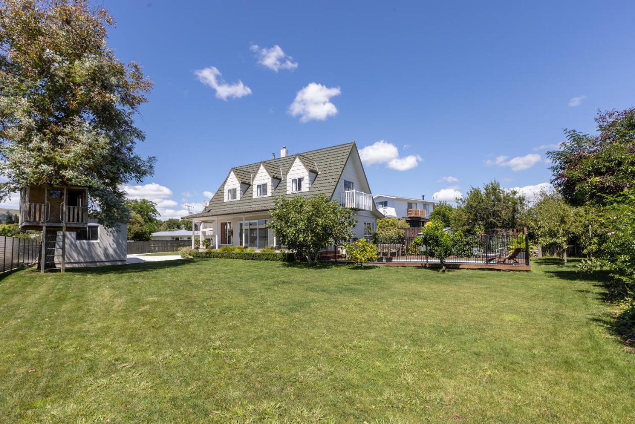 Live Large In The Village Havelock North Exterior foto