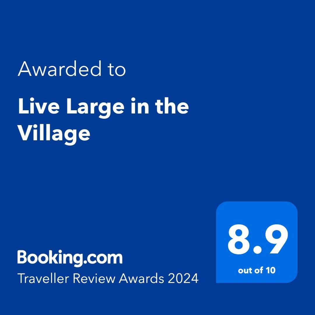 Live Large In The Village Havelock North Exterior foto